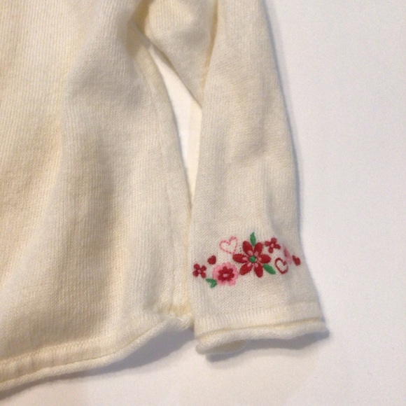 OshGosh B’gosh Girl’s Cream Colored Sweater with Faux Fur Size 24 months - Picture 6 of 9